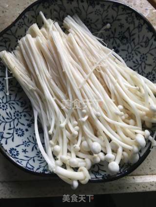 Enoki Mushroom Beef Soup recipe