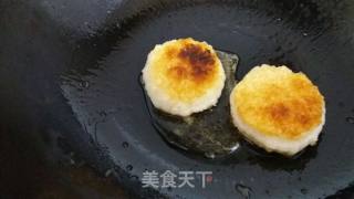 Delicious and Crispy Fried Rice Cakes recipe