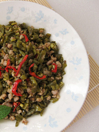 Stir-fried Minced Pork with Capers recipe