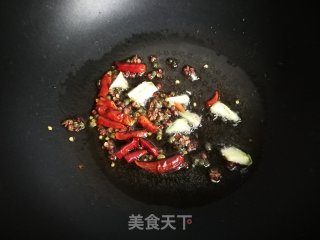 Stewed Potato Powder with Kelp Lettuce recipe