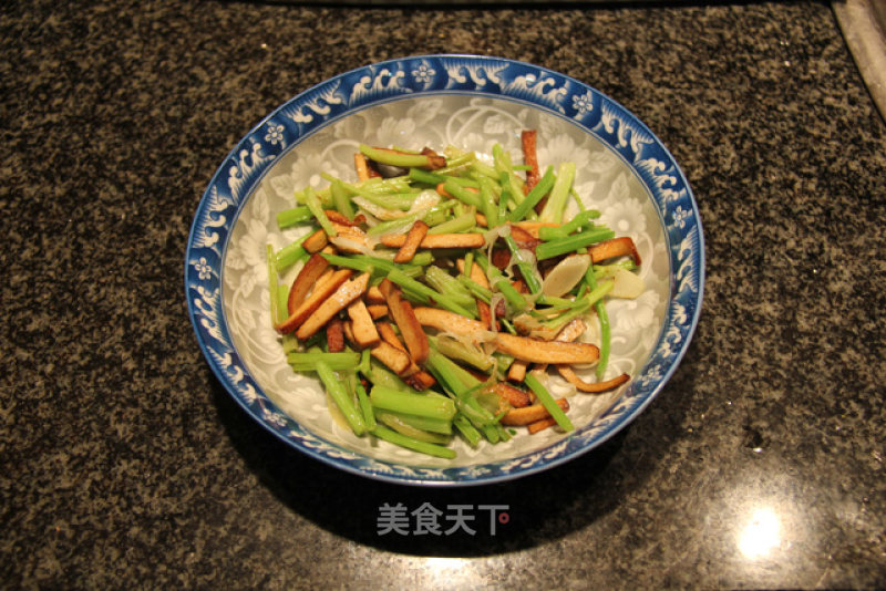 Celery Stir-fried Tofu recipe