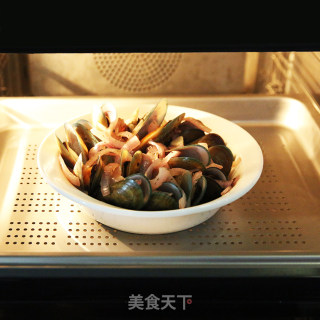 Is The Exquisiteness of French Mussels Your Goal for The New Year? recipe