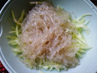 Lettuce with Vermicelli recipe