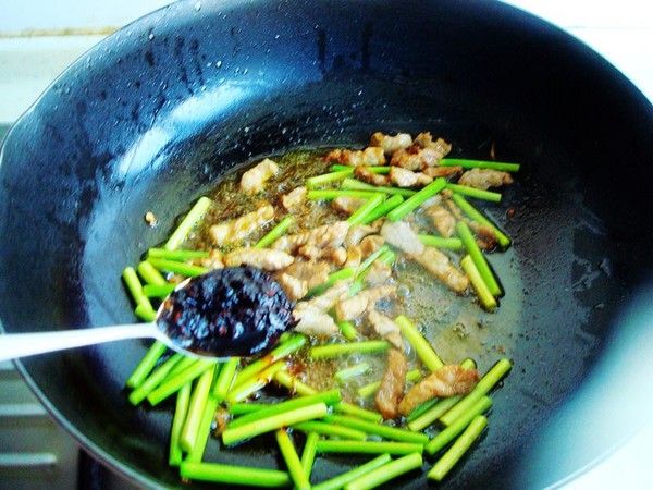 Lao Gan Ma Stir-fried Pasta recipe