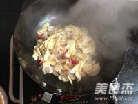 Stir-fried Pork with Winter Bamboo Shoots recipe