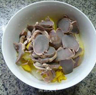 Goose Gizzards Mixed with Baby Cabbage Cores recipe