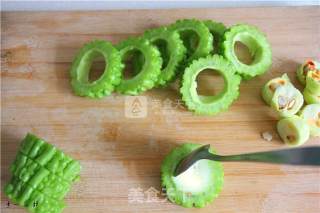 Suxinjujing Bitter Gourd Stuffed Purple Sweet Potatoes Cool for A Summer recipe