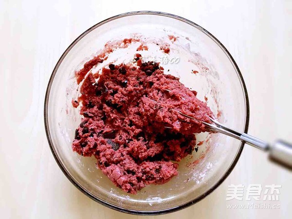 Red Velvet Chocolate Bean Cookies recipe