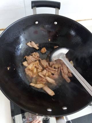 Fried Pork with Chili (full of Vitamins) recipe