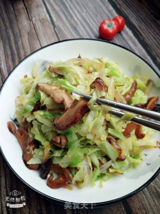 Stir-fried Cabbage with Mushrooms recipe