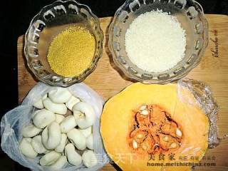 Clear Heat and Go to The Fire Home-cooked Porridge-water Chestnut Pumpkin Porridge recipe