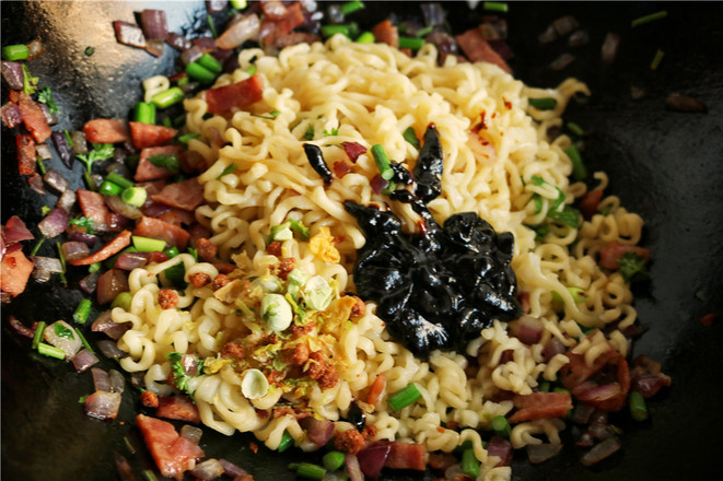 Baked Noodles with Cheese and Bacon#中卓炸酱面# recipe
