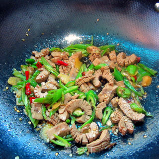 Stir-fried Kidney with Fresh Chili recipe