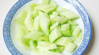 Who Can Refuse Such A Wonderful Way to Eat Millet Porridge? Celery and Mushroom Millet Congee recipe