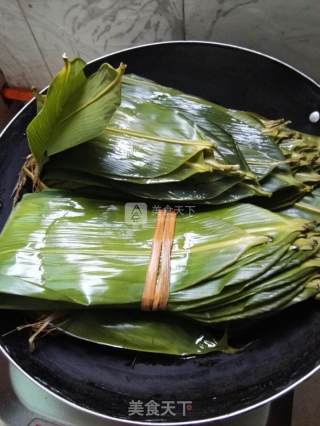 Five Grain and Bacon Zongzi recipe