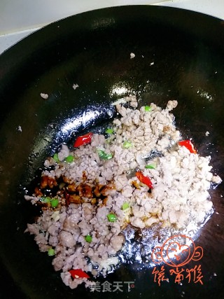 Minced Pork and Bean Soak recipe