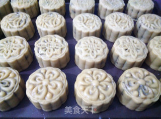 Brown Sugar Five-nut Moon Cakes in Memory recipe