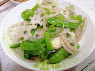 Stir-fried Snow Peas with Lotus Root recipe