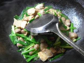 Pork Belly with Leek and Boiled Broad Bean Sprouts recipe