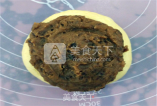 Red Bean Paste Caterpillar Bread recipe
