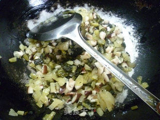 Stir-fried Cabbage with Mushrooms recipe