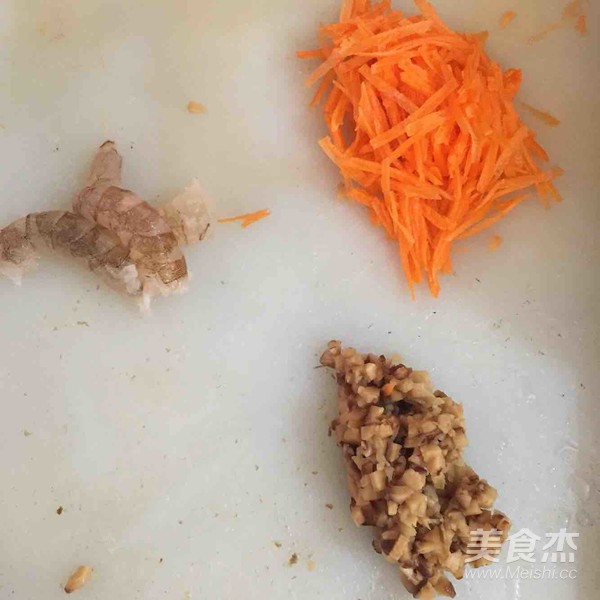 Shrimp, Carrot and Mushroom Porridge (8m➕ Food Supplement) recipe