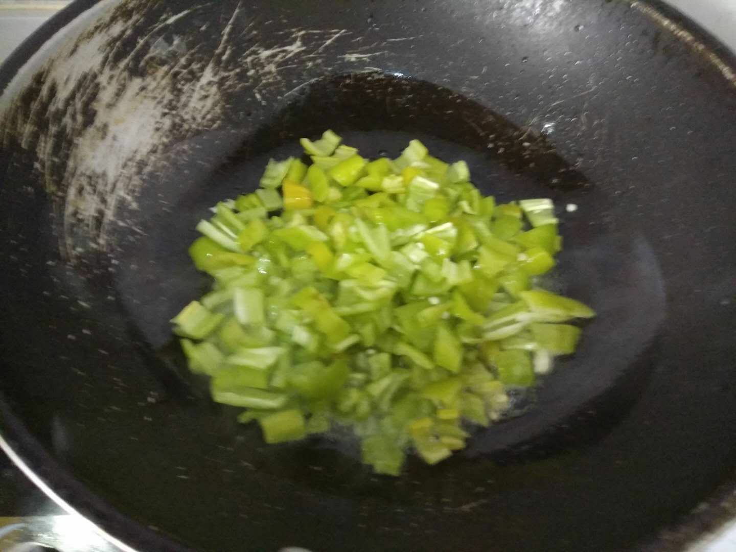 Fried Chili with Snow Peas recipe