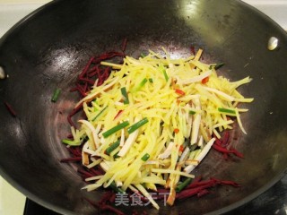 Stir-fried Dried Tofu with Beetroot recipe