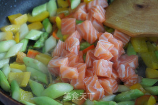 Asparagus and Salmon Cubes with Pine Nuts recipe