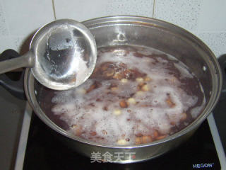 Longan and Lotus Seed Honey Glutinous Porridge recipe