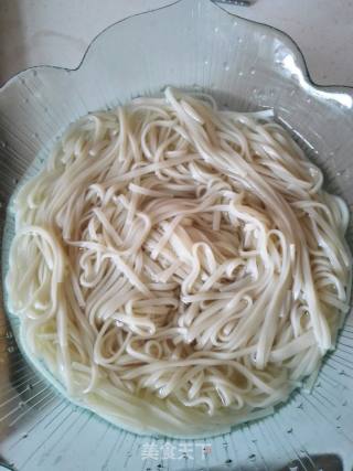 Nutritious Oil Splashed Noodles recipe