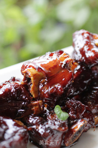 Sweet and Sour Short Ribs with Lime Vinegar and Mandarin Peel recipe