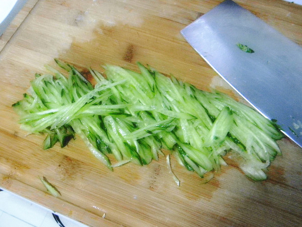 Cucumber Mixed with Bean Curd recipe