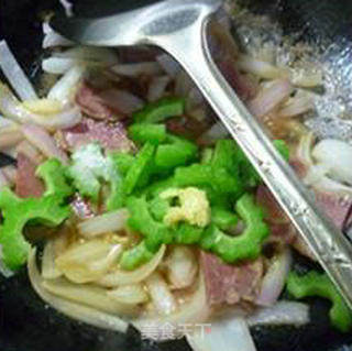 Bitter Gourd Pork Tongue Fried with Onions recipe