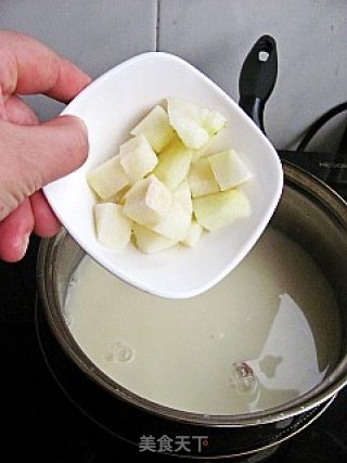 Soy Milk Ginkgo Fragrant Pear Soup recipe