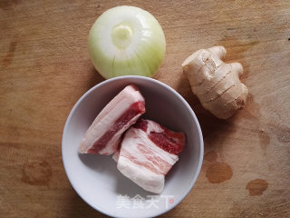#trust之美#fried Pork Belly with Onion recipe
