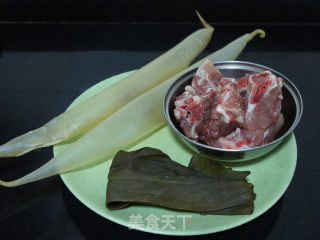 Fish Maw Kelp Tail Bone Soup recipe