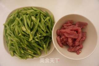 Stir-fried Beans with Pork recipe