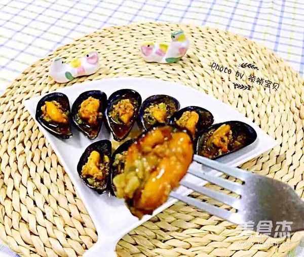 Mussels with Garlic recipe