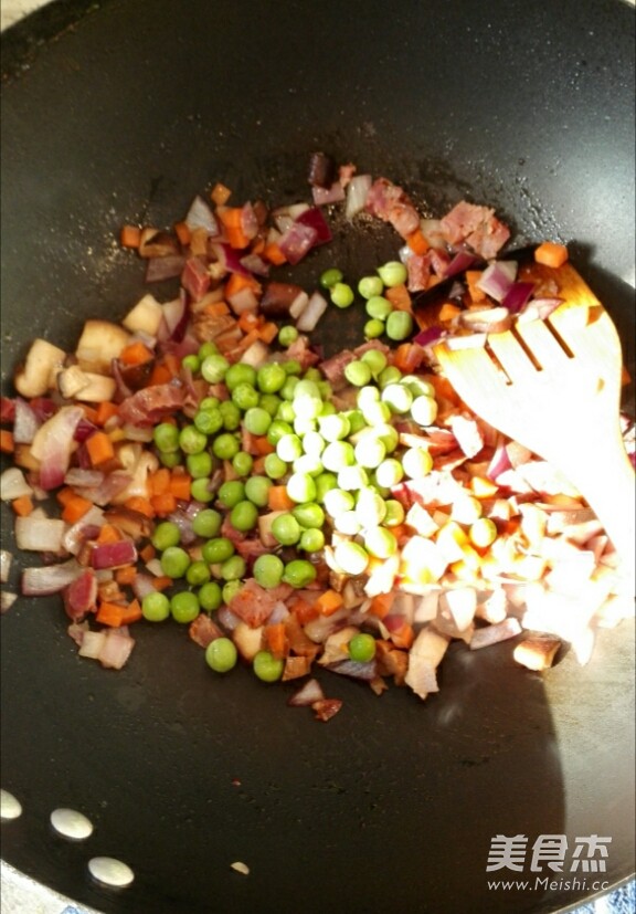 Fried Rice with Sausage, Shiitake Mushroom and Dried Radish recipe