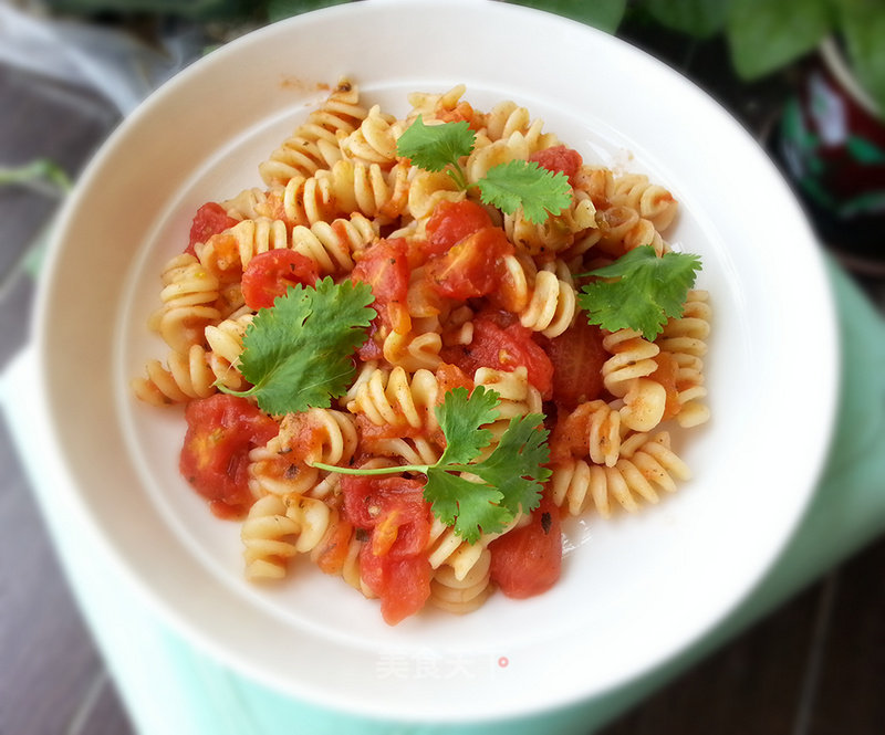 Spaghetti with Tomato Sauce recipe