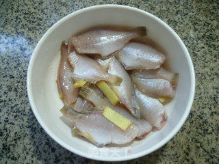 Spicy Small Rubber Fish recipe