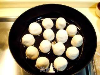 The Flavor of Old Town God Temple "fried Small Steamed Buns" recipe