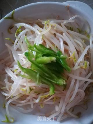 Chili Mixed with Mung Bean Sprouts recipe