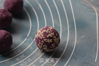 A Collection of Color, Fragrance and Taste, and Can Pull Out A Long Snack---【purple Sweet Potato Cheese Ball】 recipe