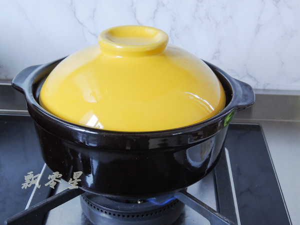 Baked Yellow Croaker in Casserole recipe