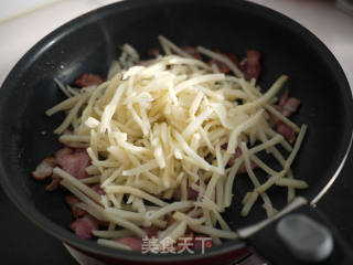 Shredded Bamboo Shoots with Bacon and Chicken Sauce recipe