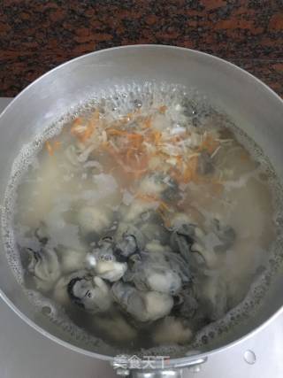 Fresh Oyster and Scallop Soup recipe