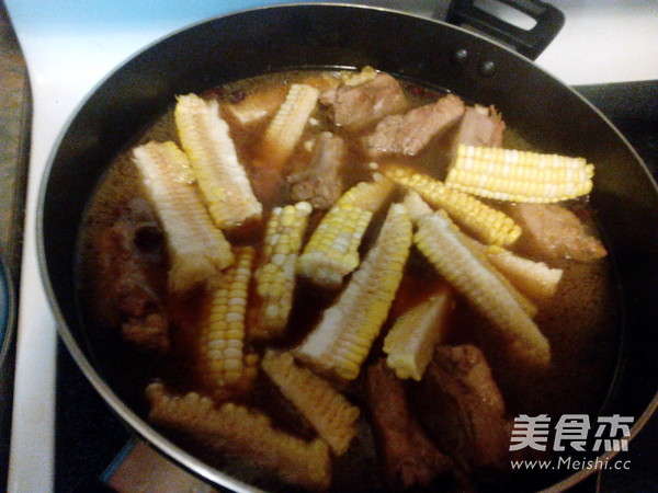 Braised Pork Ribs with Corn Beans recipe