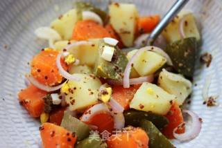 Sour and Refreshing Appetizer-pickled Cucumber Salad recipe